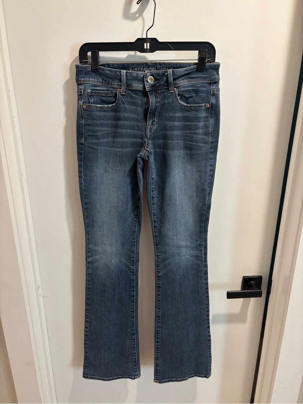 American Eagle Outfitters Women’s Flared Jeans - Medium Blue Wash